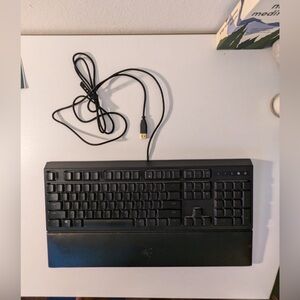 Razer Ornata V3 Chroma Full Size Wired Mecha-membrane Keyboard